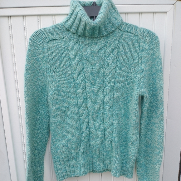 2 Women's Sweaters Lot - Picture 2 of 5